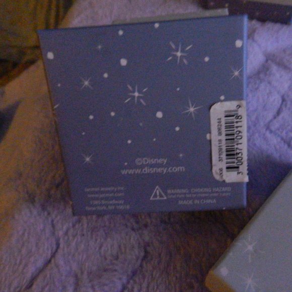 Disney Minnie Mouse Fine Silver Embossed Heart Necklace NWT/NEW - Picture 10 of 10